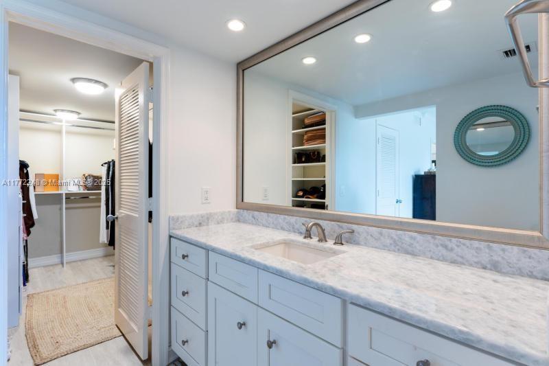 WATERBEND AT JONATHANS LA - Residential Lease