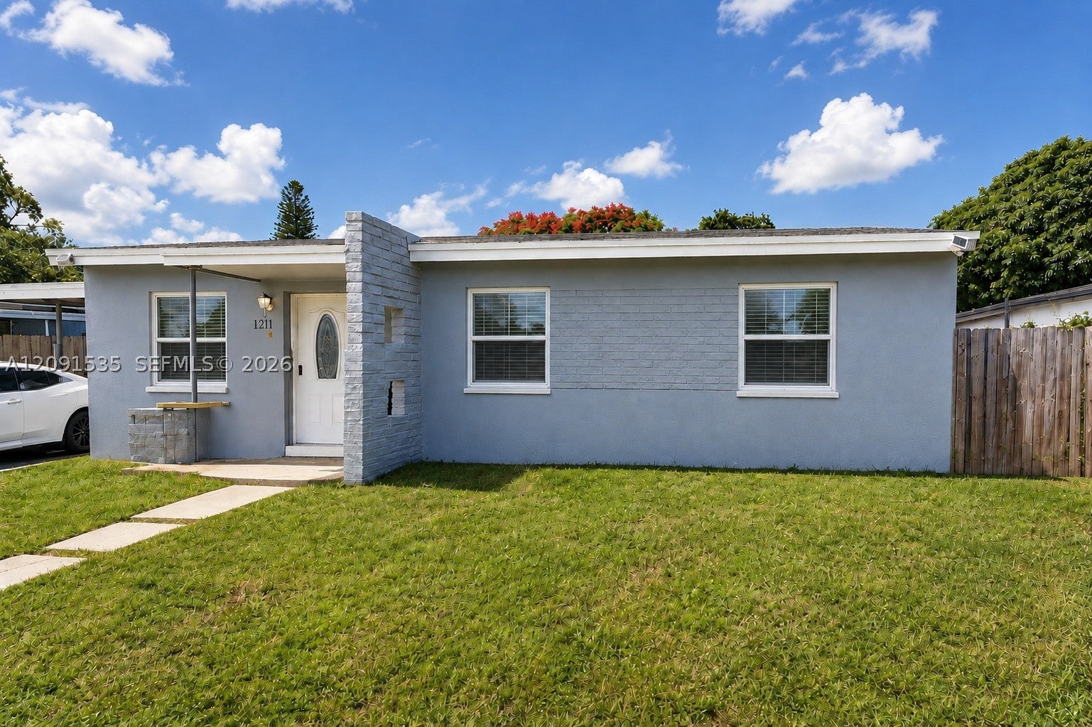 1211 Kasim St