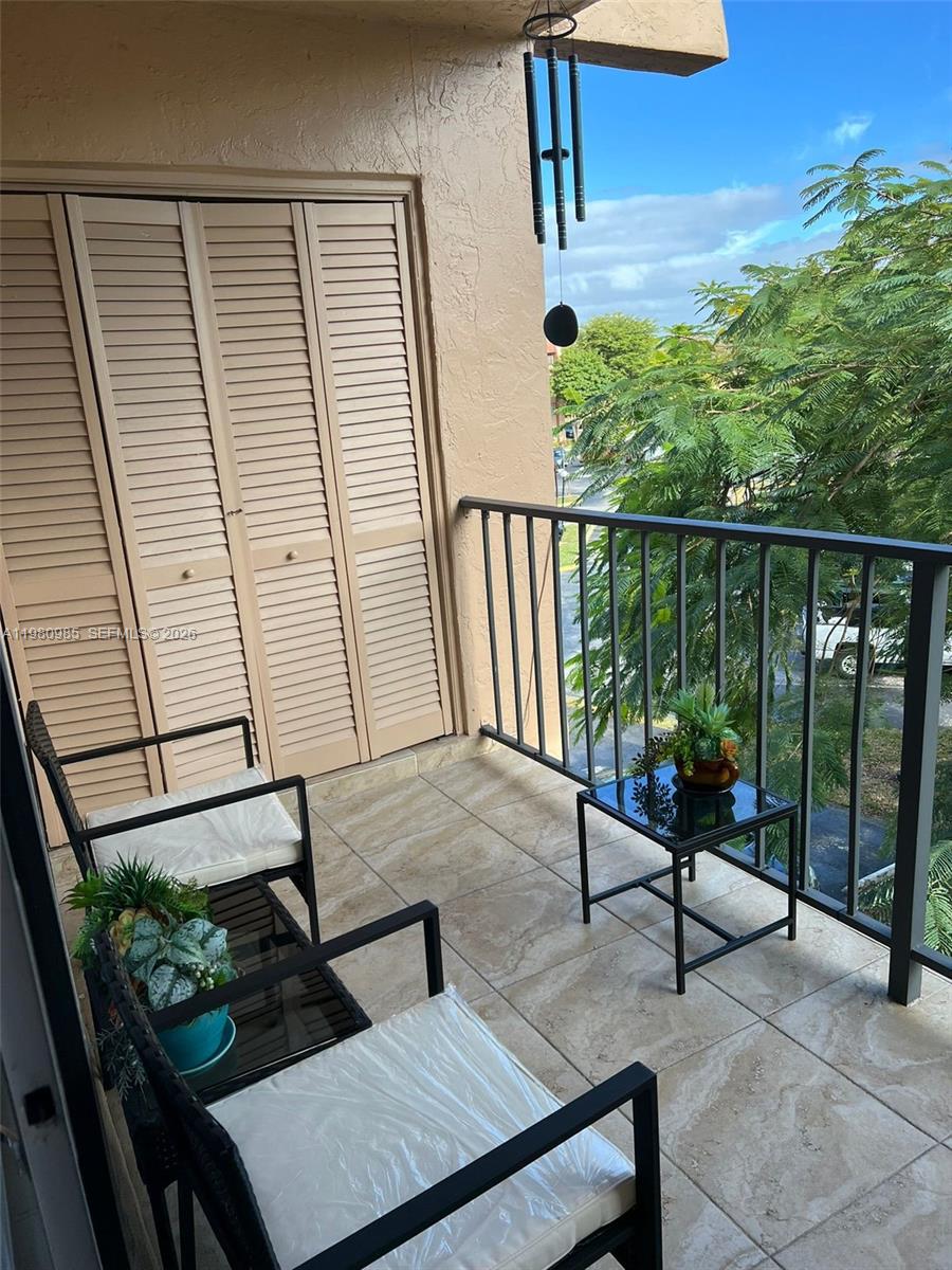 RAMBLEWOOD CONDO A - Residential Lease