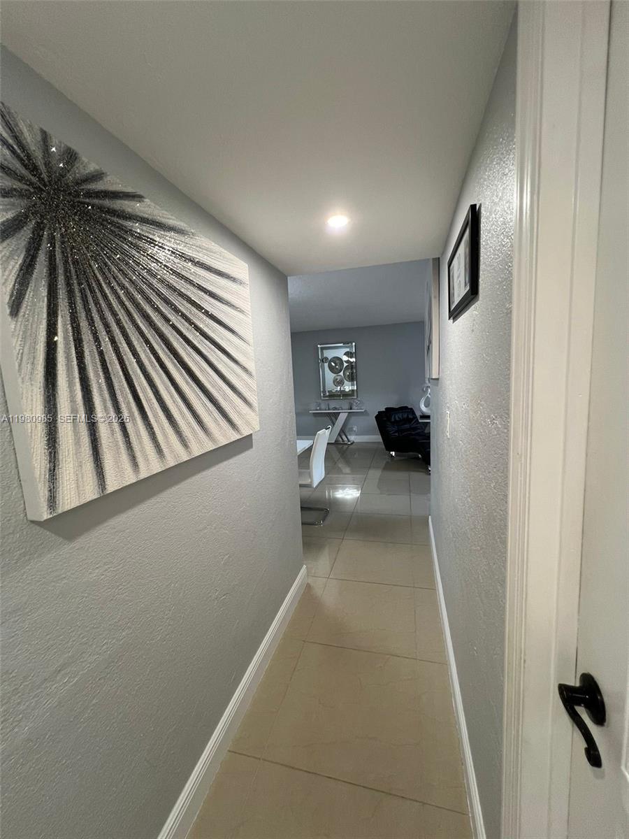 RAMBLEWOOD CONDO A - Residential Lease