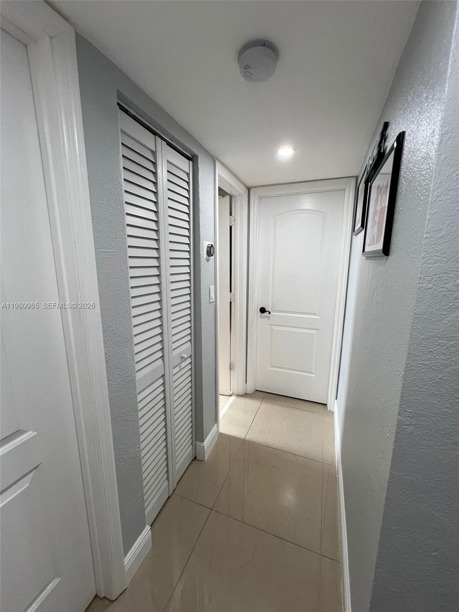 RAMBLEWOOD CONDO A - Residential Lease