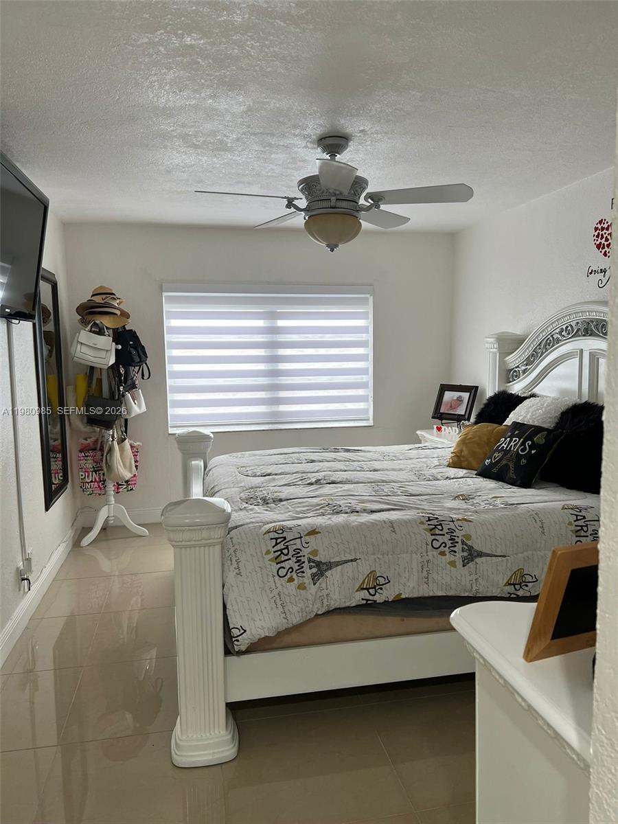 RAMBLEWOOD CONDO A - Residential Lease