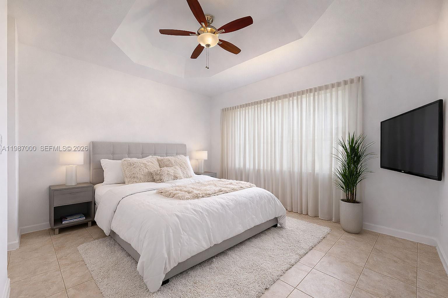 FLORIDIAN BAY ESTATES - Residential Lease