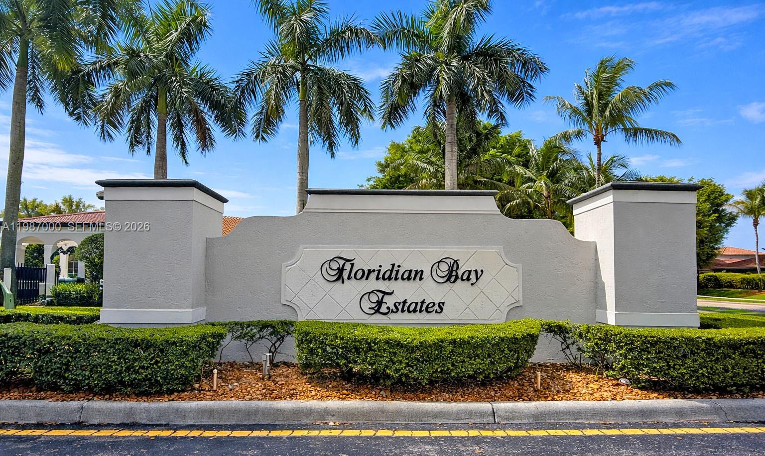 FLORIDIAN BAY ESTATES - Residential Lease