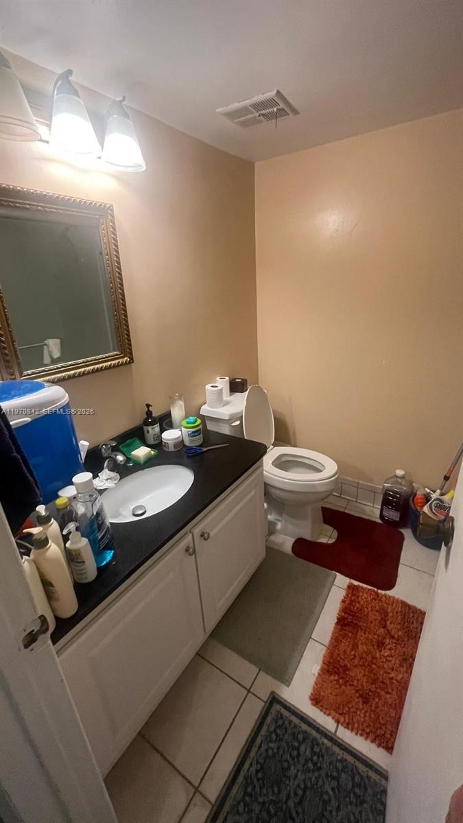 TALL TREES CONDO - Residential