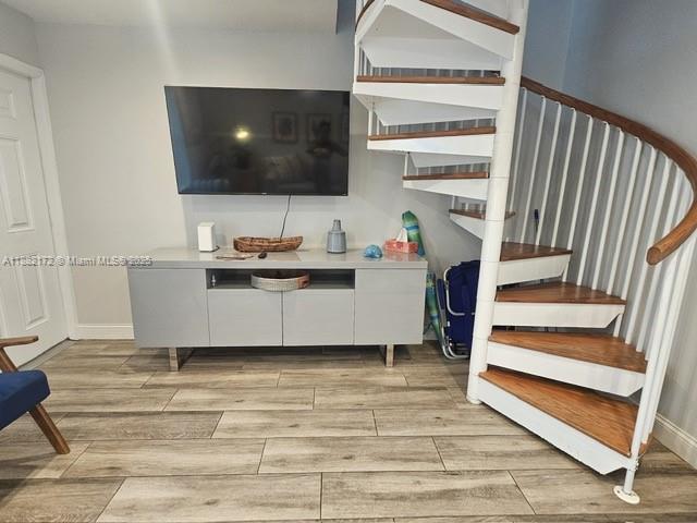 TRAVERS PLACE CONDO - Residential