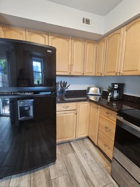 TRAVERS PLACE CONDO - Residential