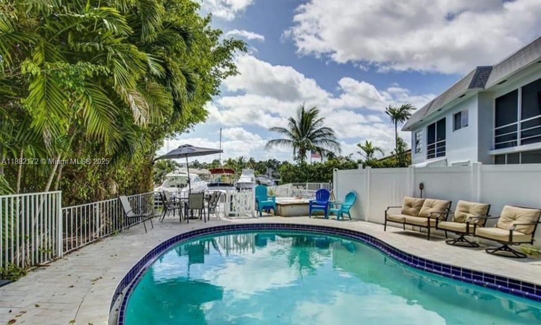 TRAVERS PLACE CONDO - Residential
