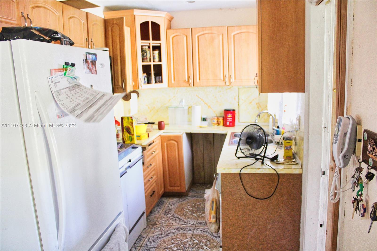 TROPICAL ESTATES 1ST ADDN - Residential