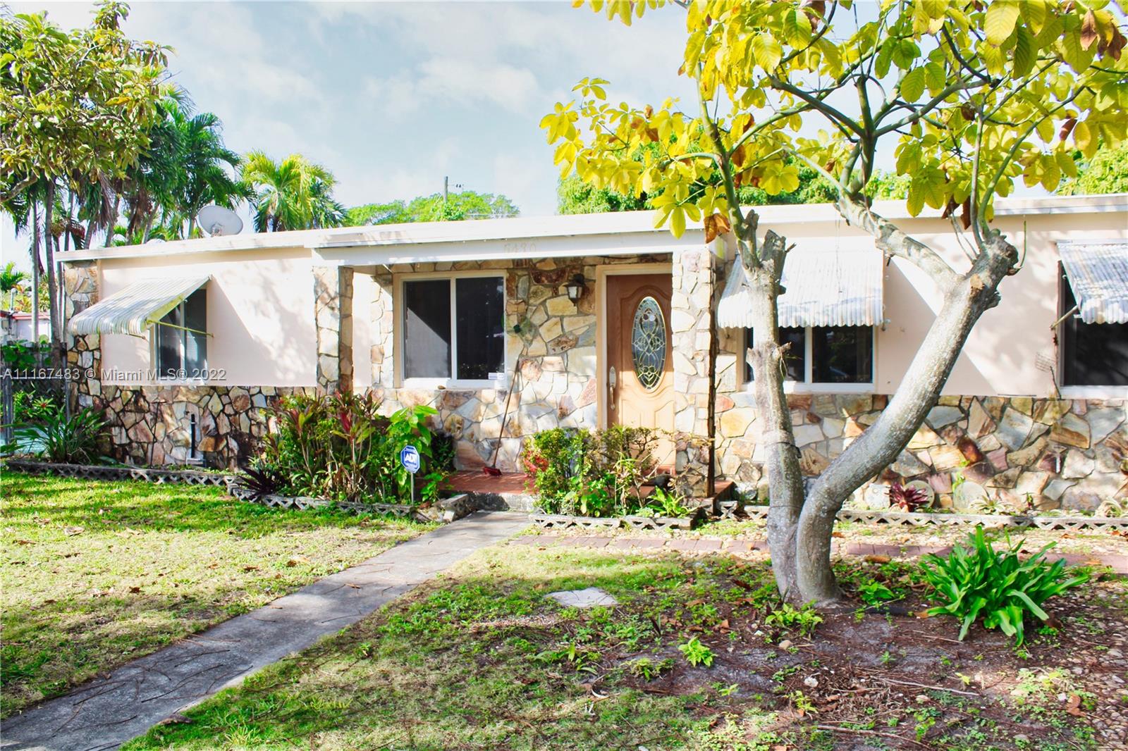 TROPICAL ESTATES 1ST ADDN - Residential