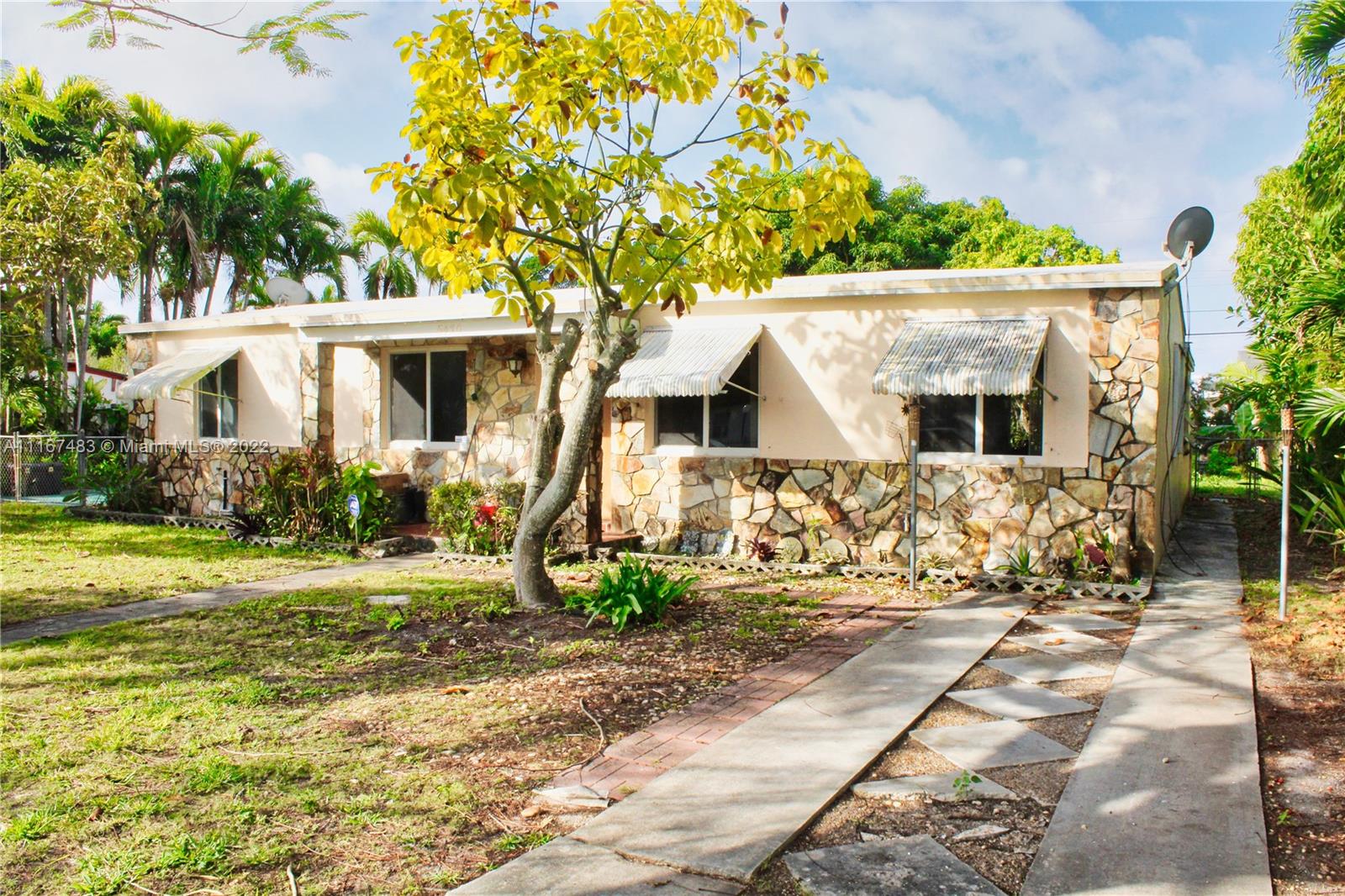 TROPICAL ESTATES 1ST ADDN - Residential