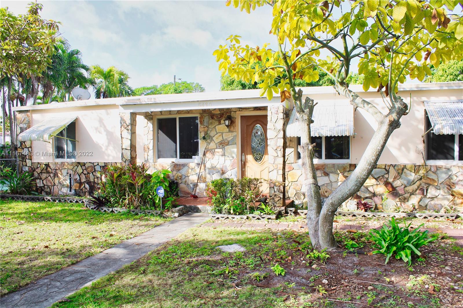 TROPICAL ESTATES 1ST ADDN - Residential