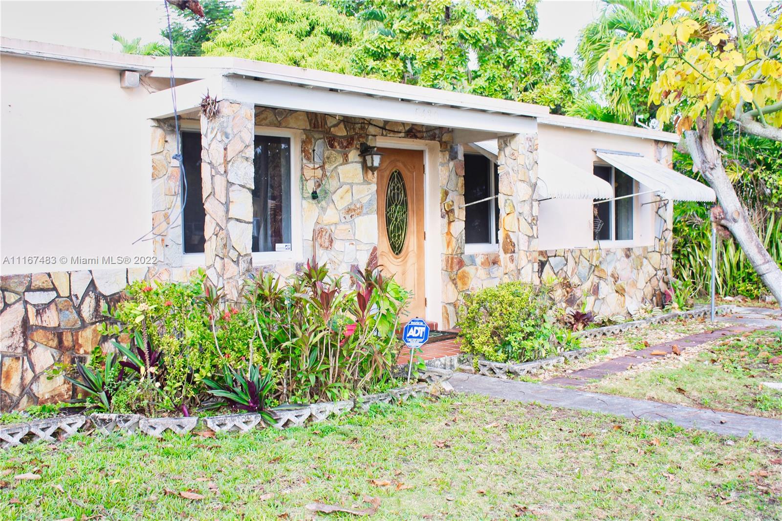 TROPICAL ESTATES 1ST ADDN - Residential