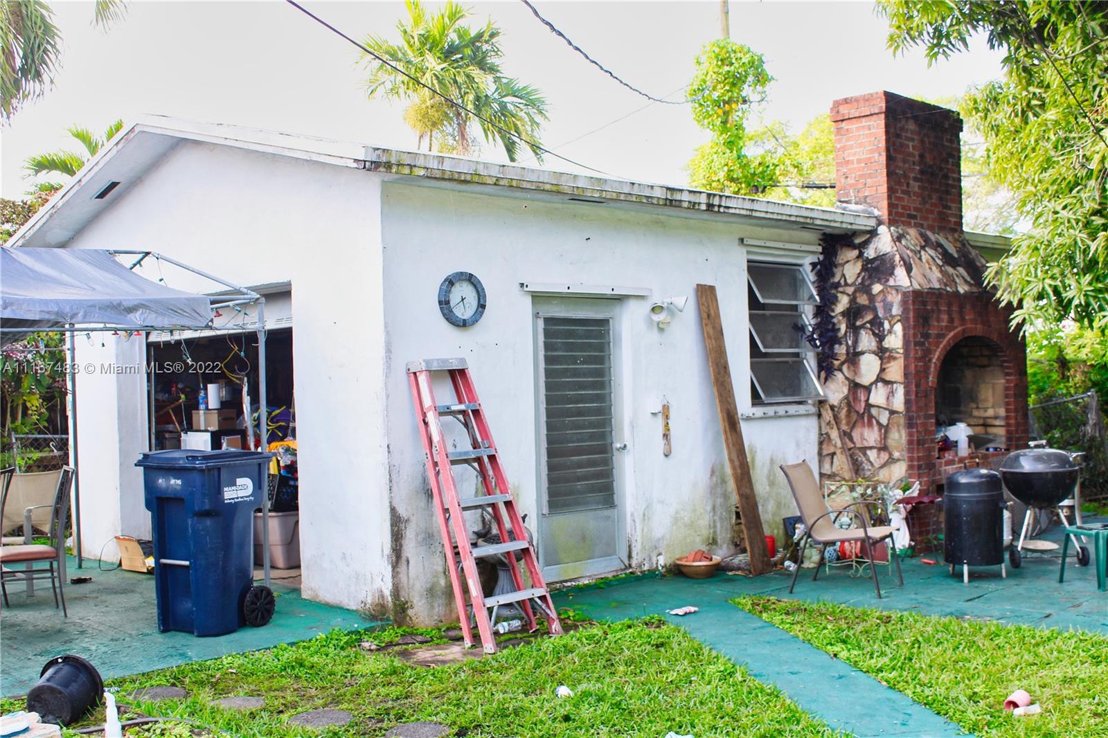 TROPICAL ESTATES 1ST ADDN - Residential