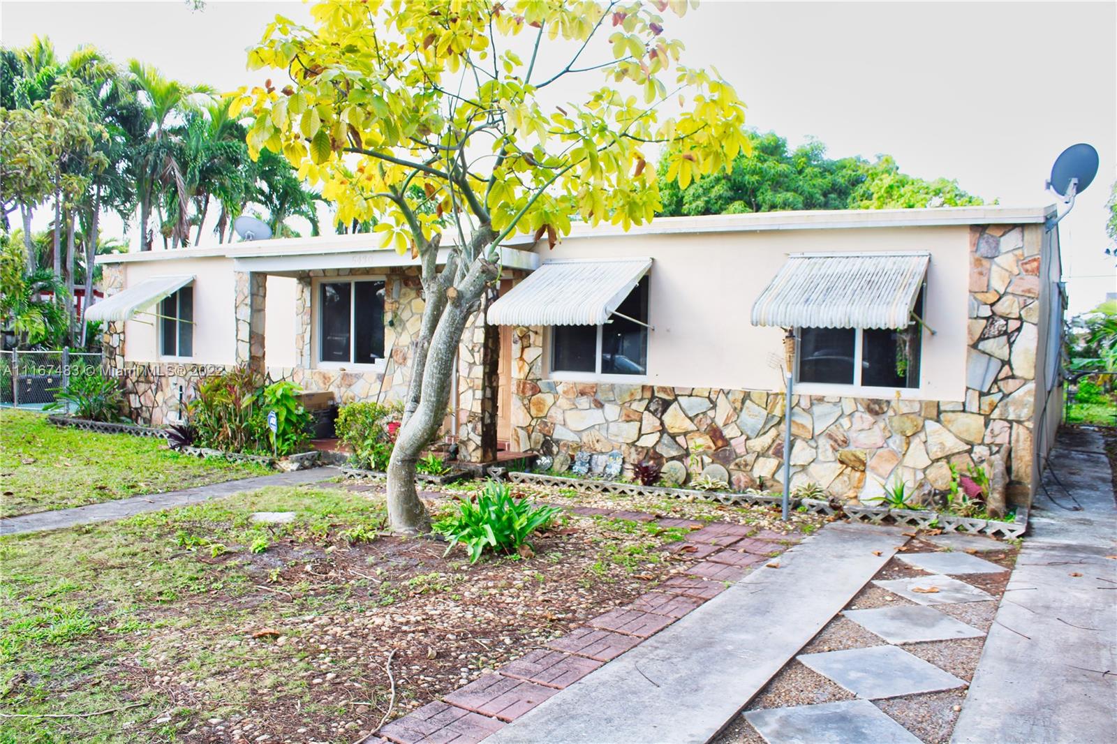 TROPICAL ESTATES 1ST ADDN - Residential