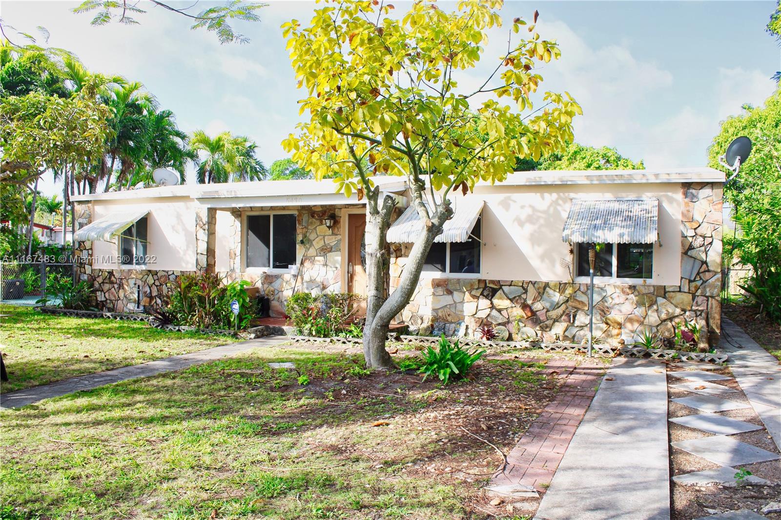 TROPICAL ESTATES 1ST ADDN - Residential