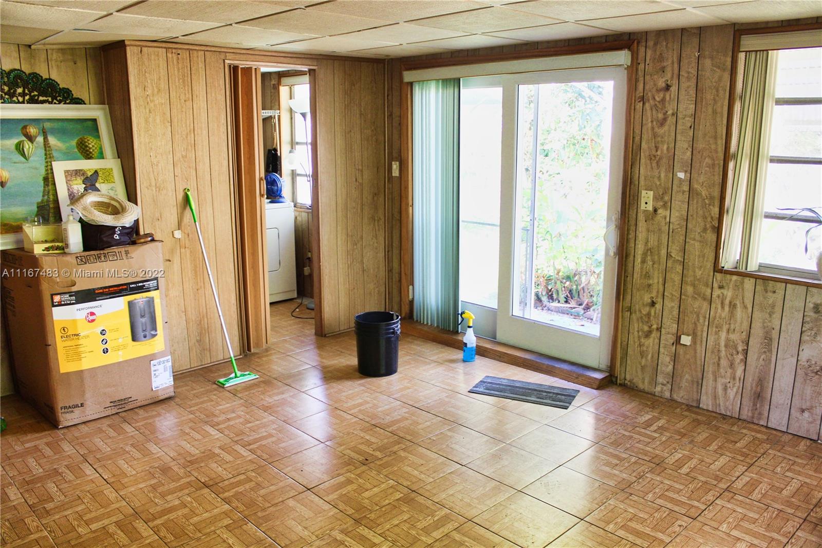 TROPICAL ESTATES 1ST ADDN - Residential