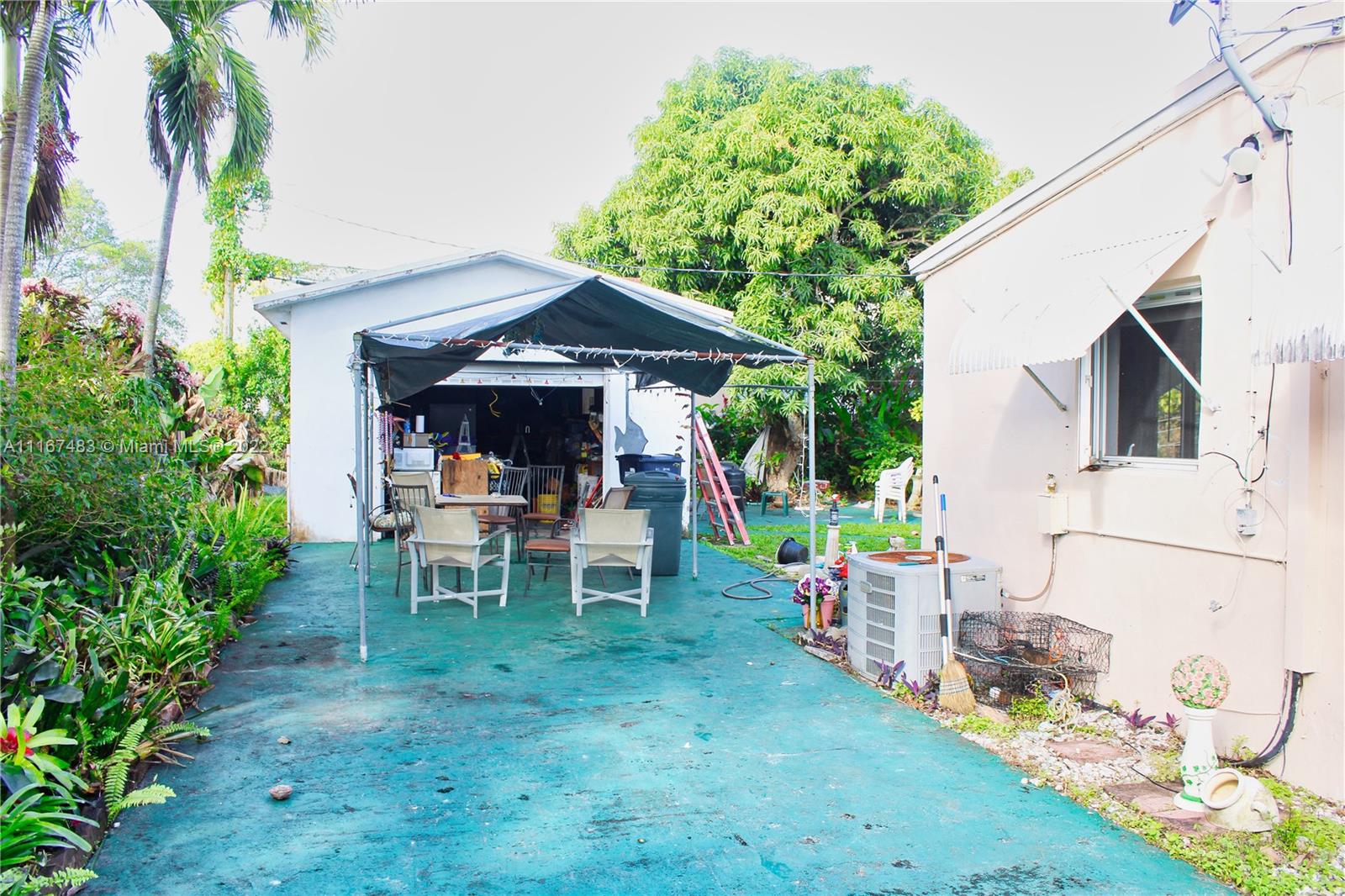 TROPICAL ESTATES 1ST ADDN - Residential