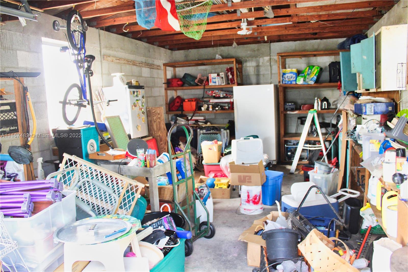 TROPICAL ESTATES 1ST ADDN - Residential