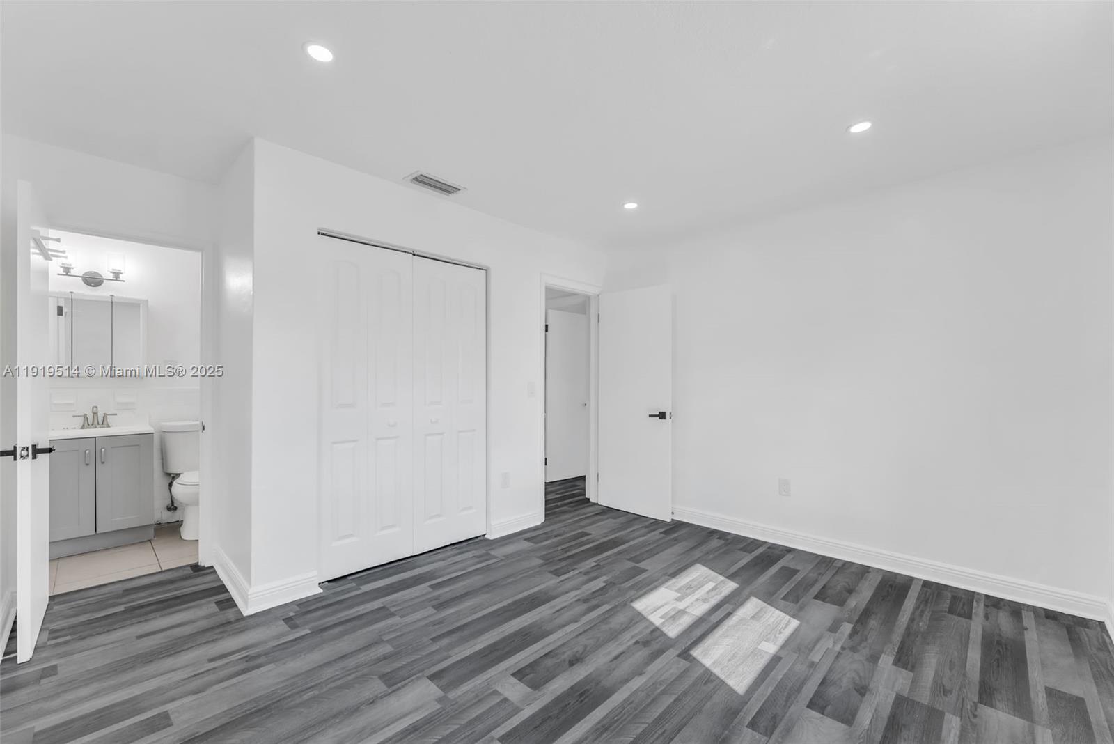 PLAYLAND ISLES - Residential Lease