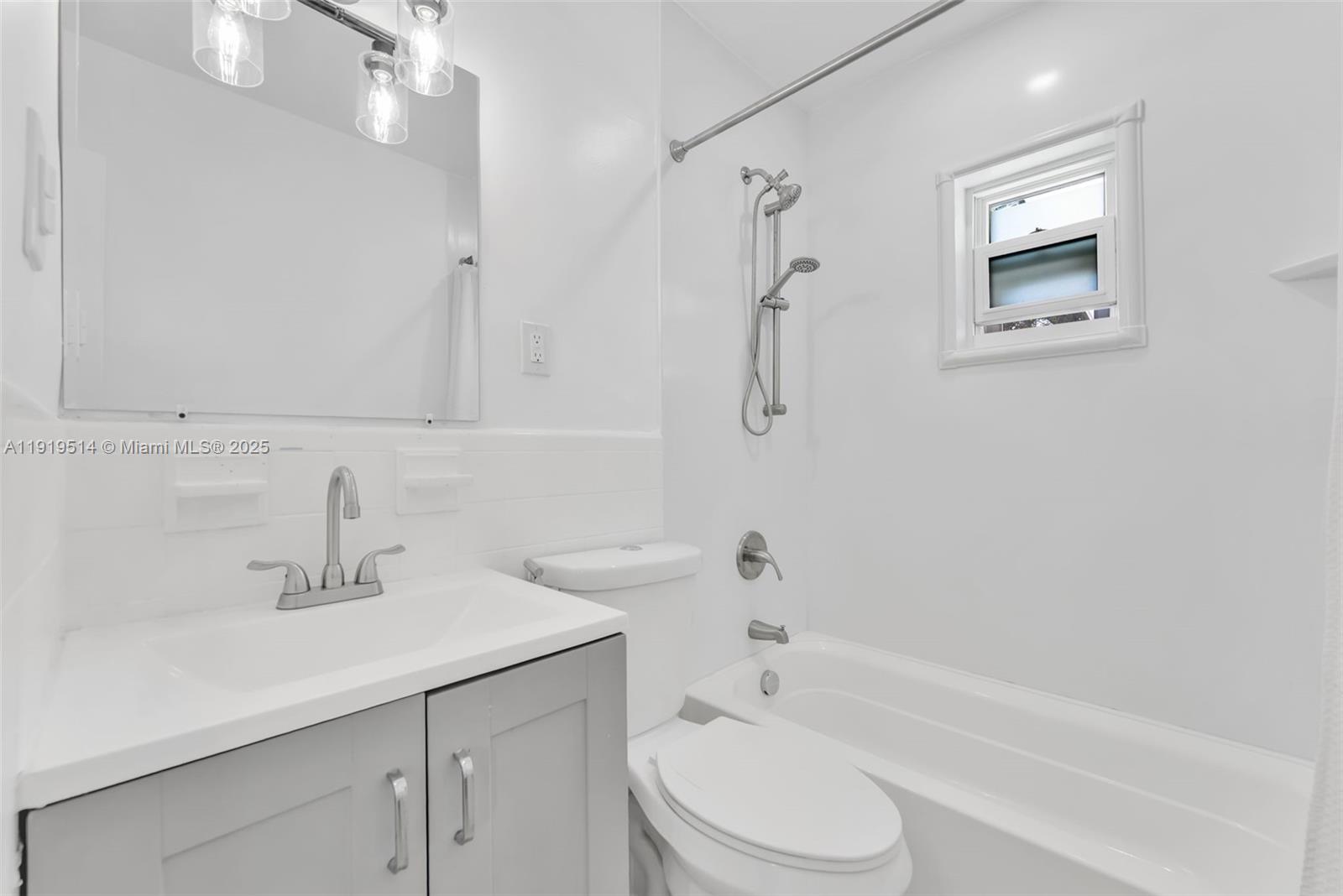 PLAYLAND ISLES - Residential Lease