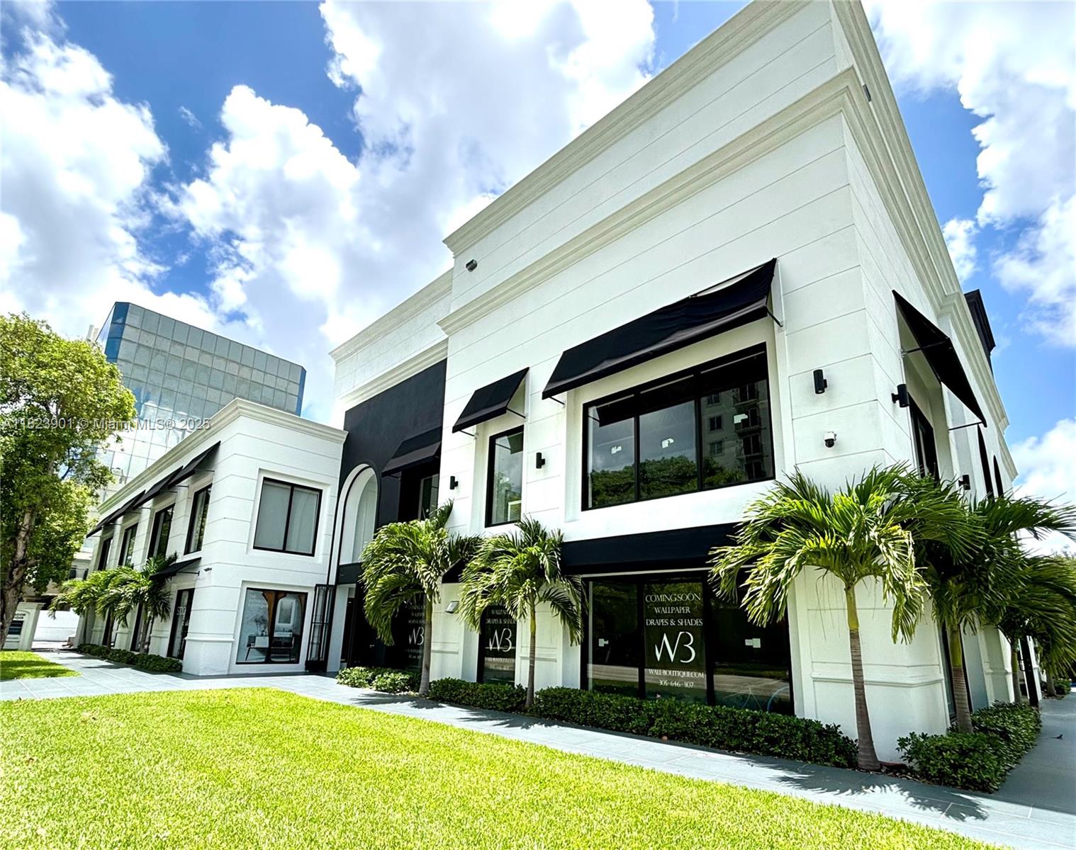Position your business at one of Miami’s most coveted gateways. This 900 SF office features high ceilings, a private hall entrance, and a flexible layout ideal for professionals seeking a boutique and elevated work environment. Located right at the entrance to Brickell, on The Roads, this space offers excellent visibility, accessibility, and a prestigious address for your strategic business operations. Perfect for consultants, creative firms, or executive offices.