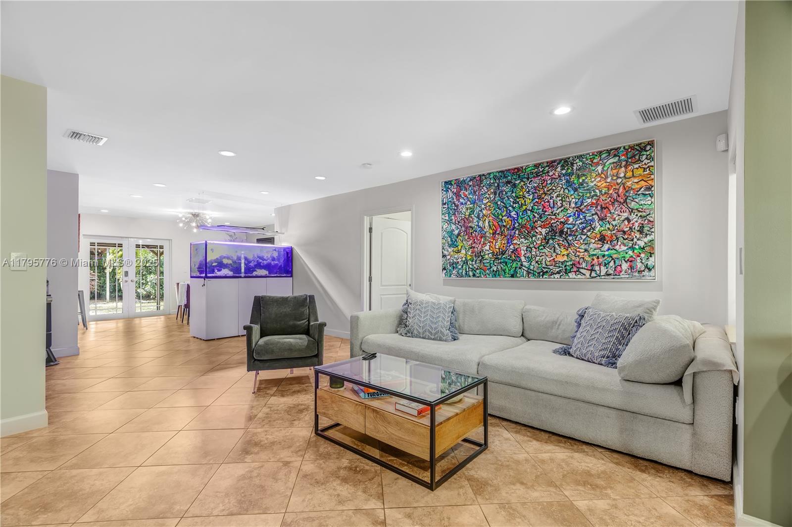 TROPICAL ESTATES 1ST ADDN - Residential