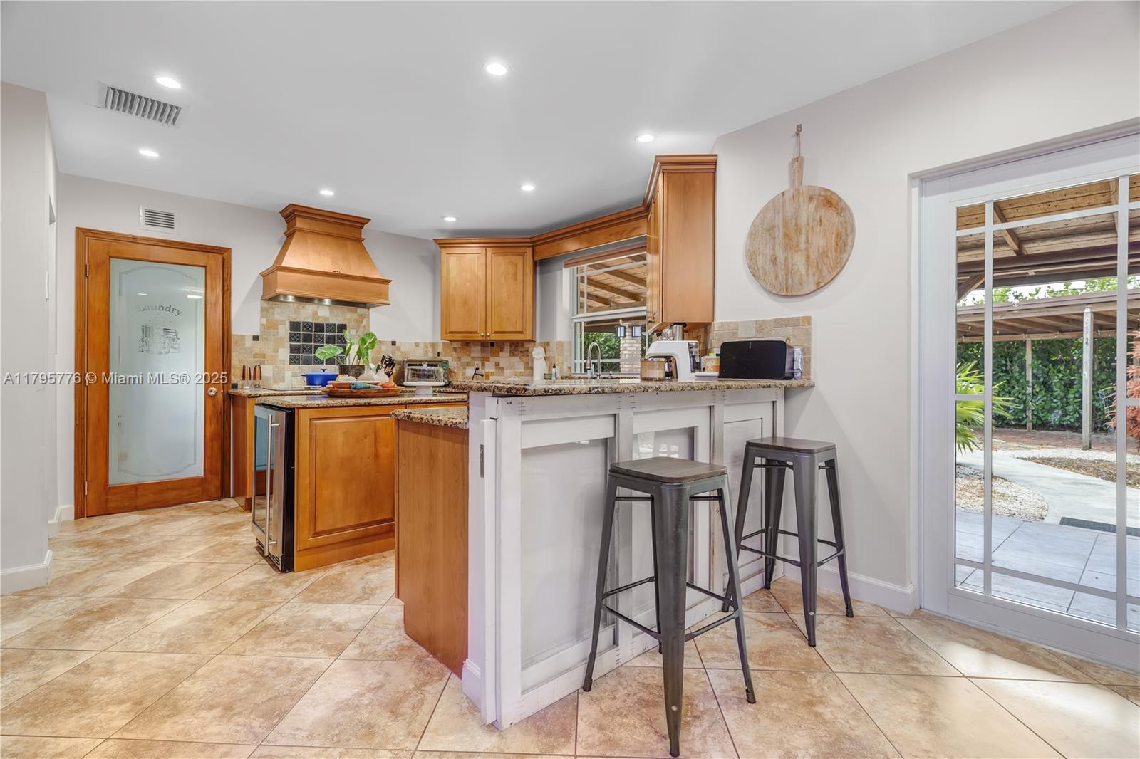 TROPICAL ESTATES 1ST ADDN - Residential