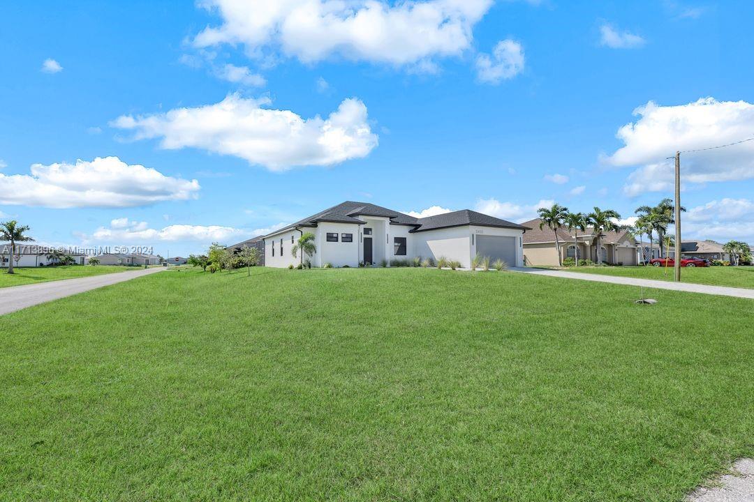 CAPE CORAL - Residential Lease