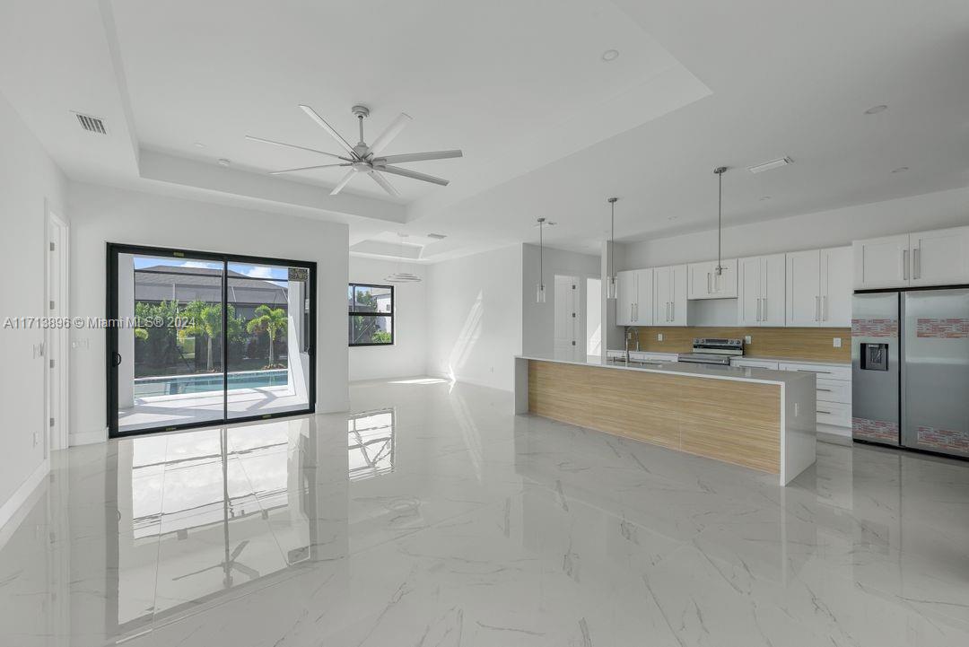 CAPE CORAL - Residential Lease