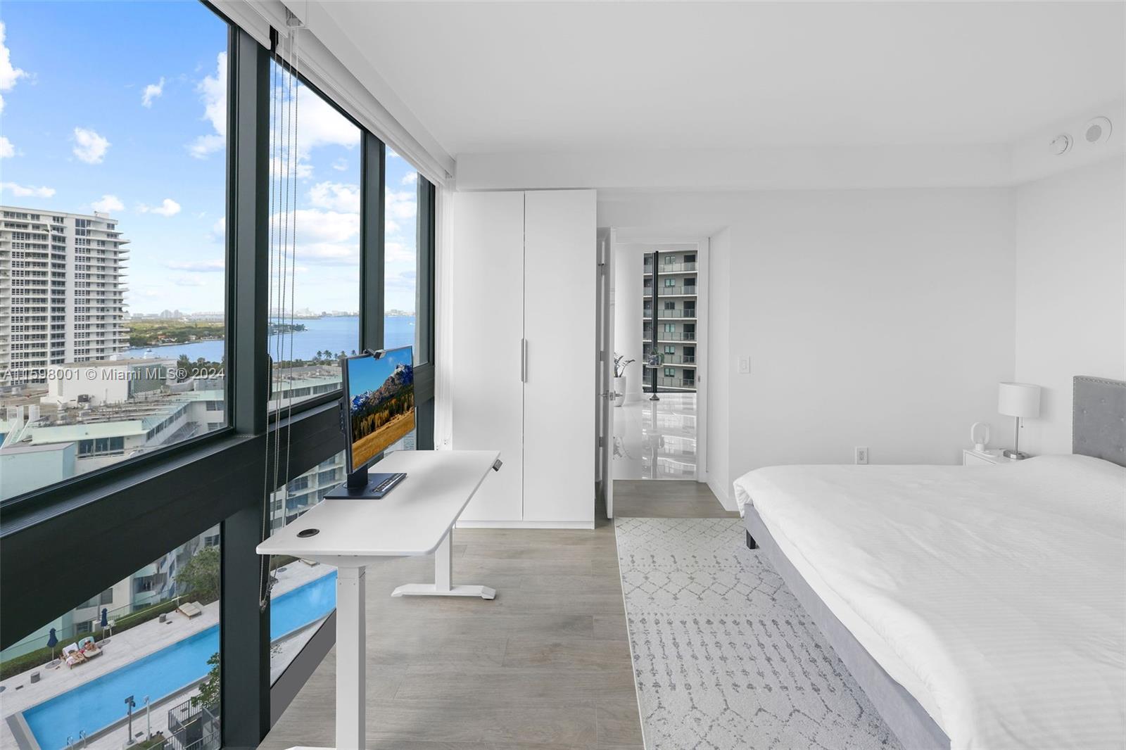 PARAISO BAY CONDO - Residential Lease