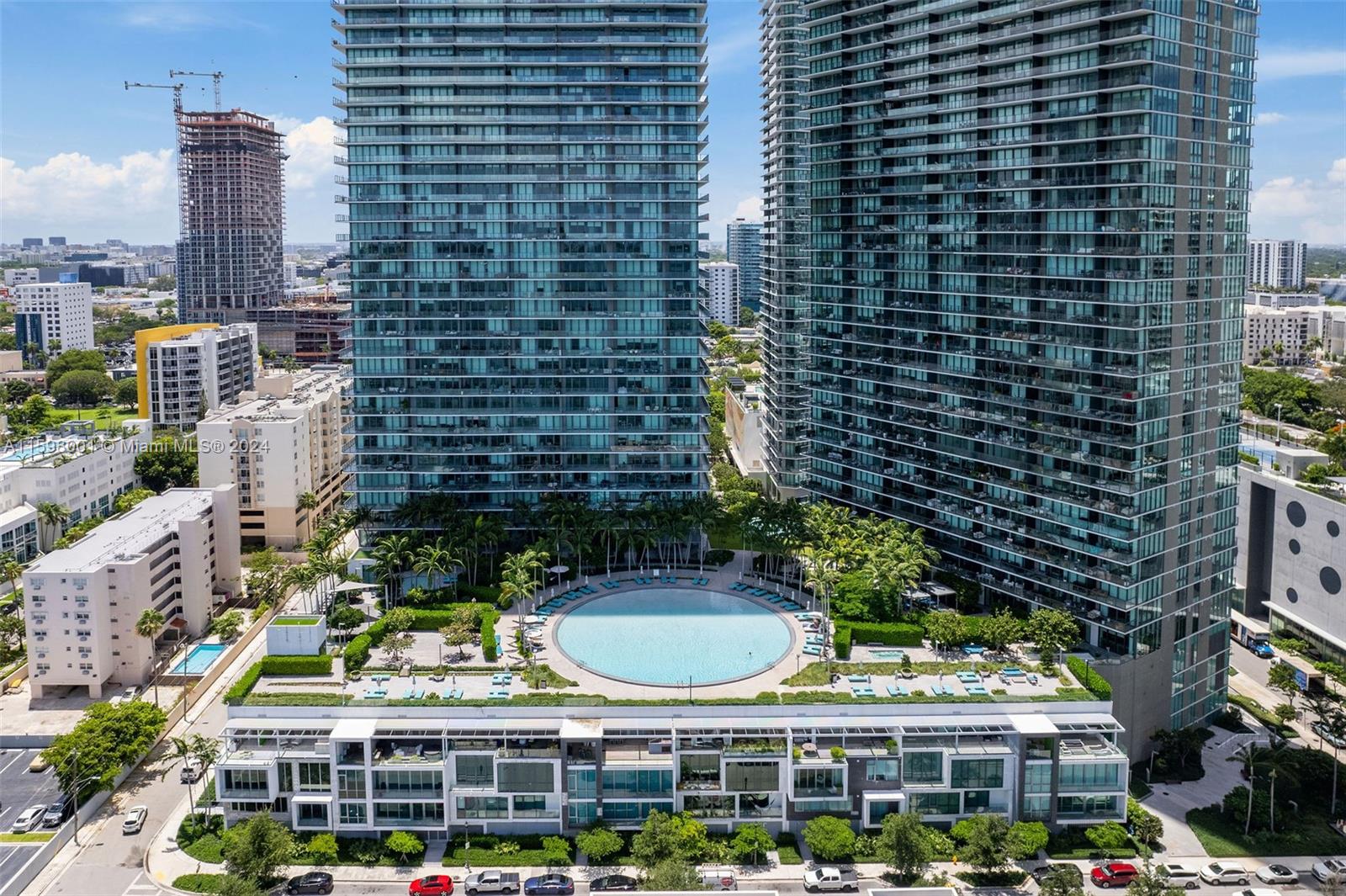 PARAISO BAY CONDO - Residential Lease