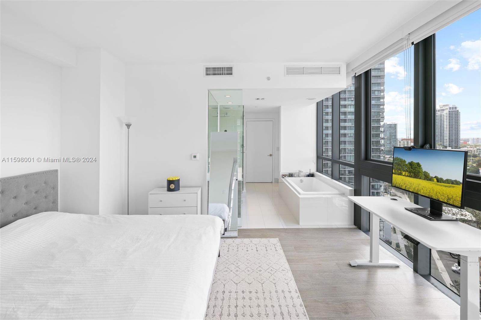 PARAISO BAY CONDO - Residential Lease