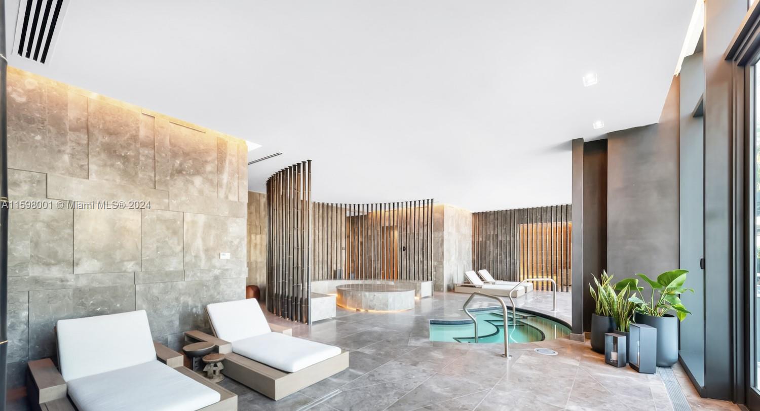 PARAISO BAY CONDO - Residential Lease