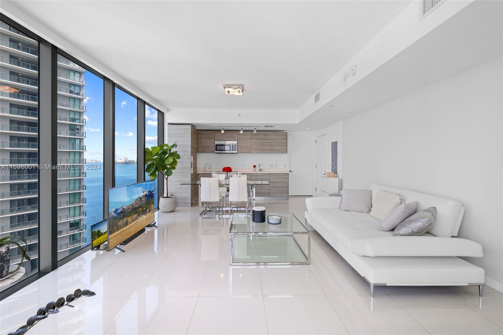 PARAISO BAY CONDO - Residential Lease
