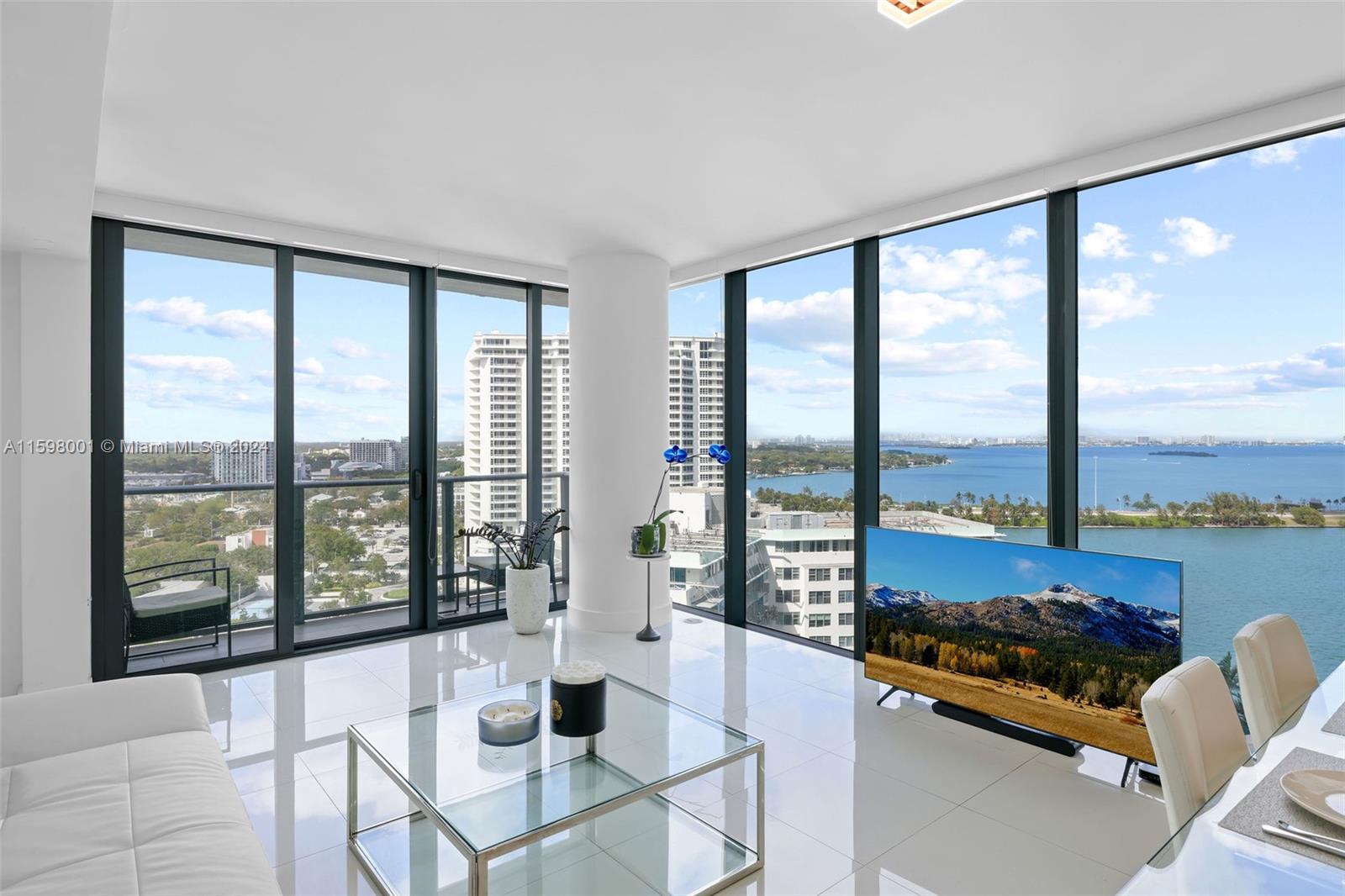 PARAISO BAY CONDO - Residential Lease