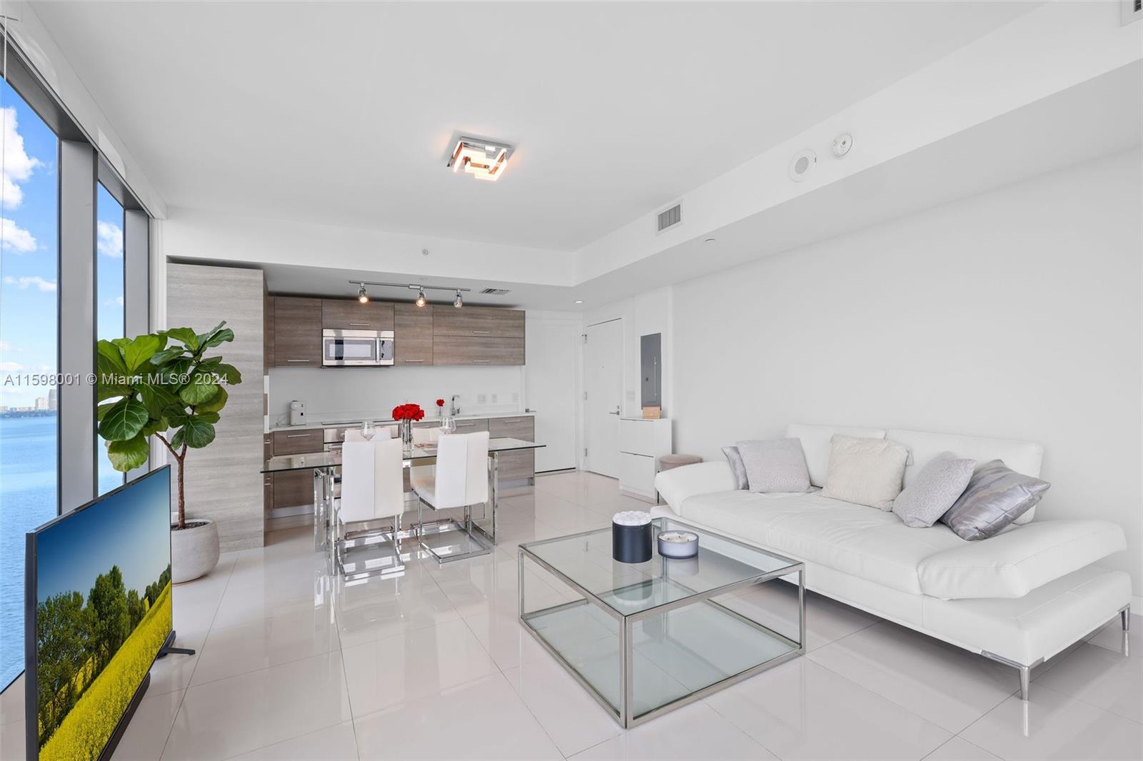 PARAISO BAY CONDO - Residential Lease