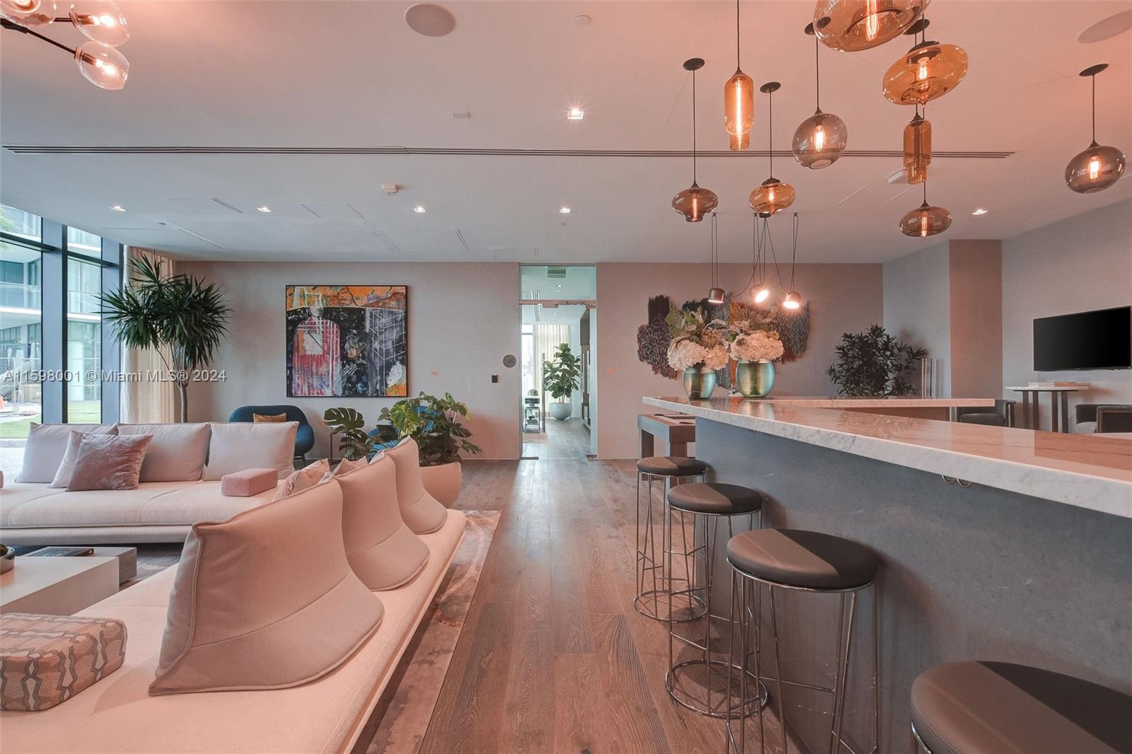 PARAISO BAY CONDO - Residential Lease