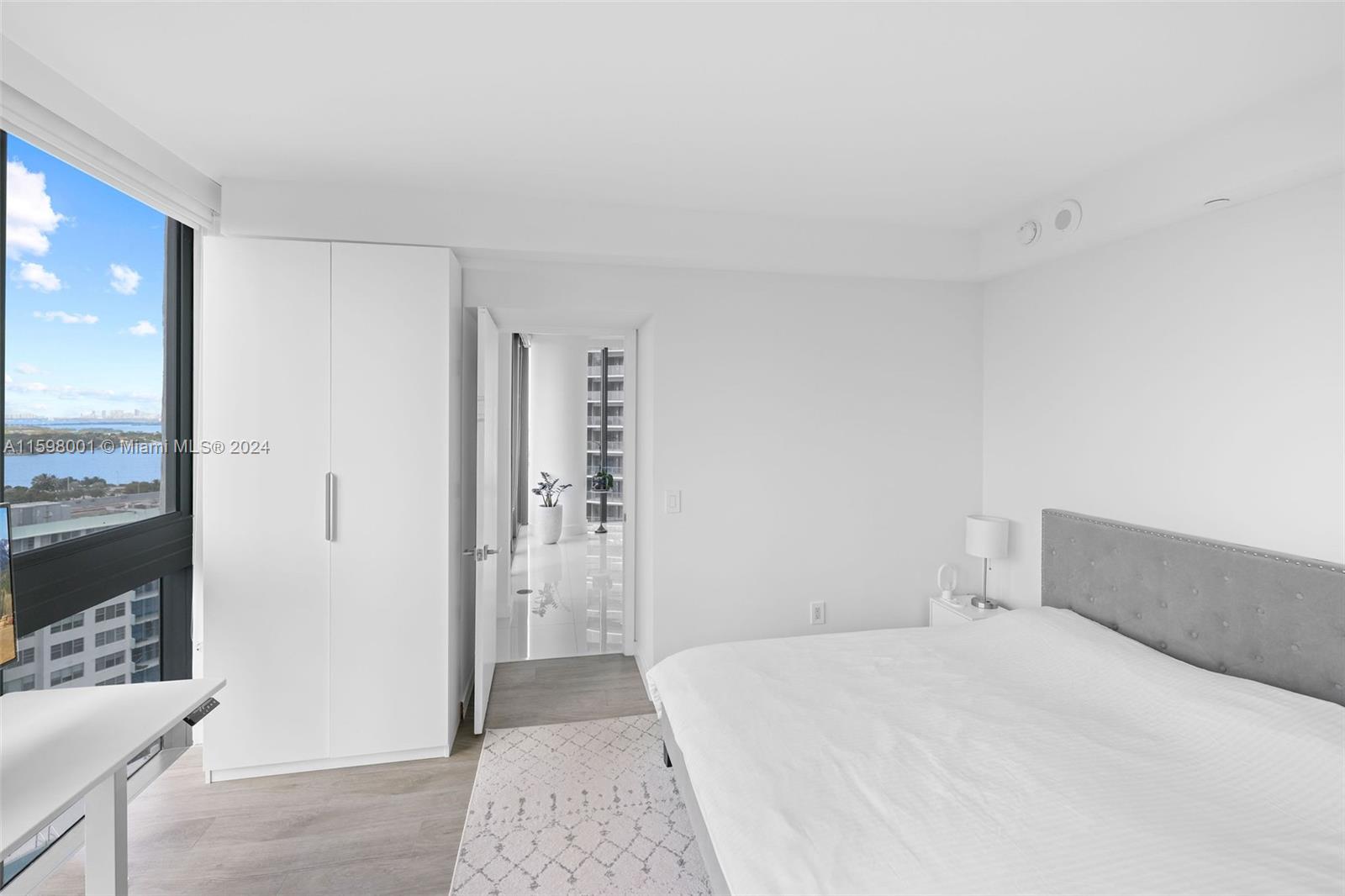 PARAISO BAY CONDO - Residential Lease
