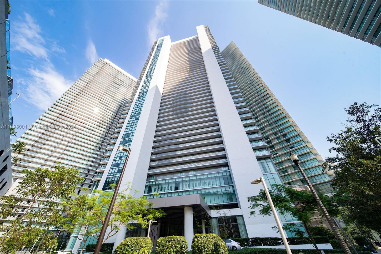PARAISO BAY CONDO - Residential Lease