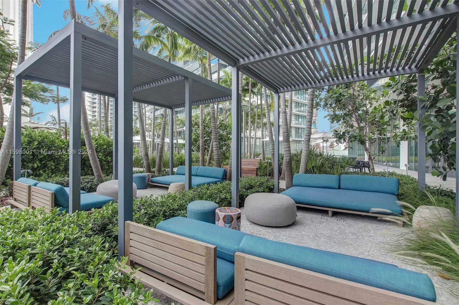 PARAISO BAY CONDO - Residential Lease