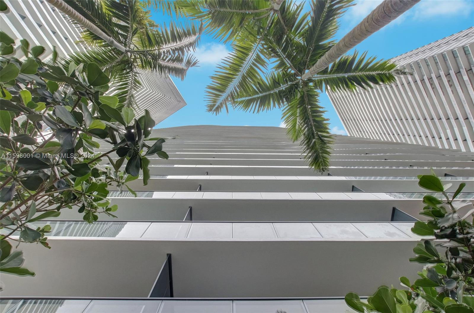 PARAISO BAY CONDO - Residential Lease