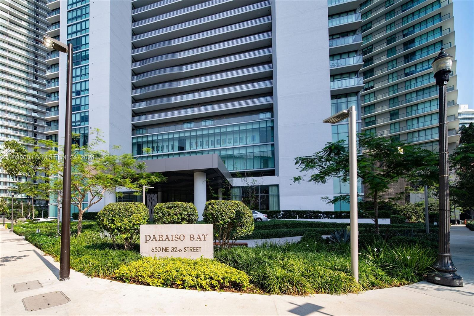 PARAISO BAY CONDO - Residential Lease