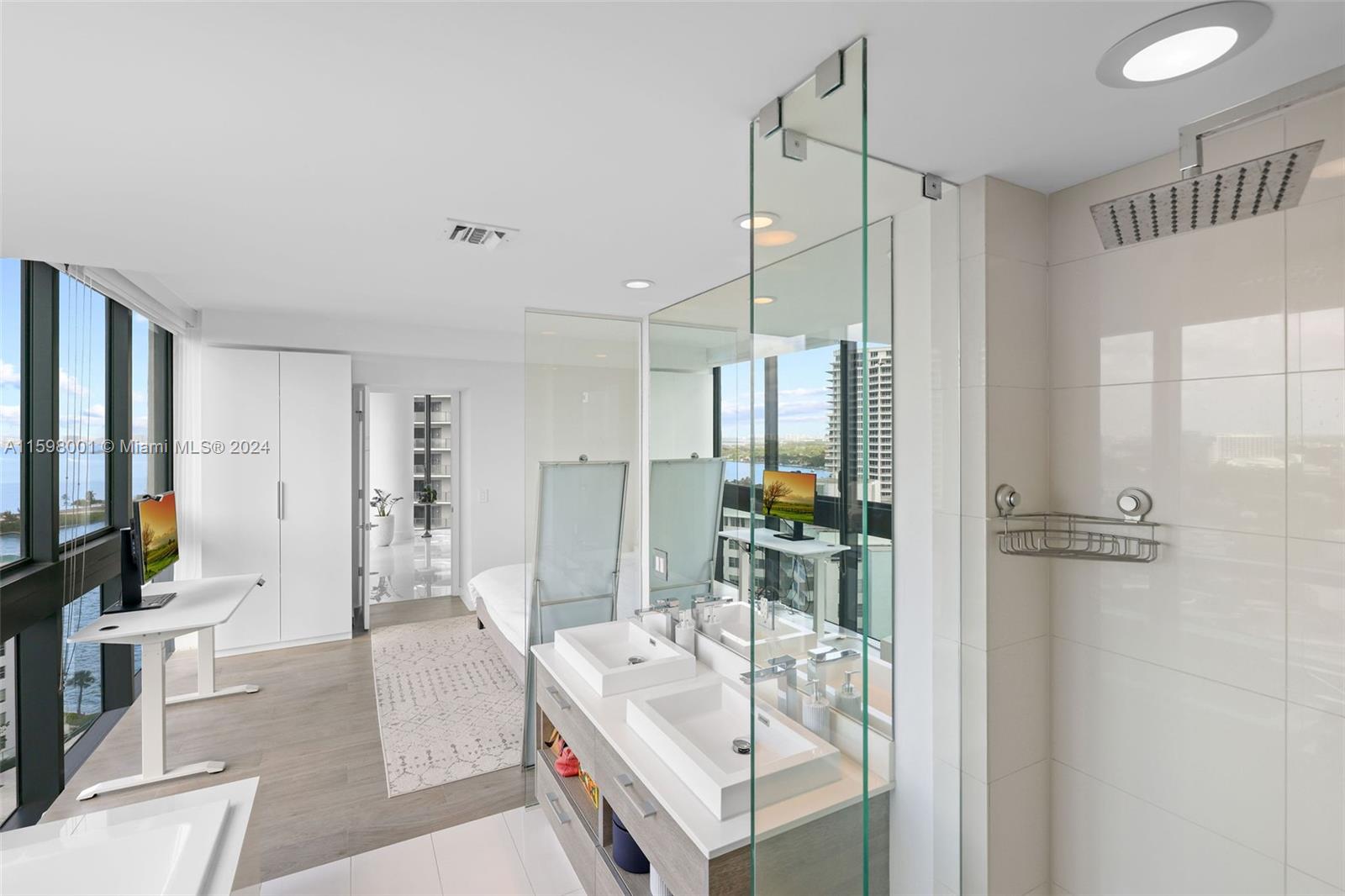 PARAISO BAY CONDO - Residential Lease