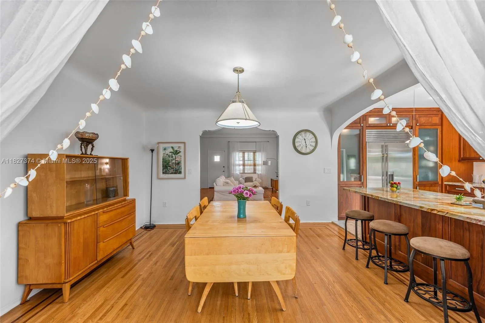 Miami Beach, Florida 33140, United States, 3 Bedrooms Bedrooms, ,2 BathroomsBathrooms,Residential,Active,157016