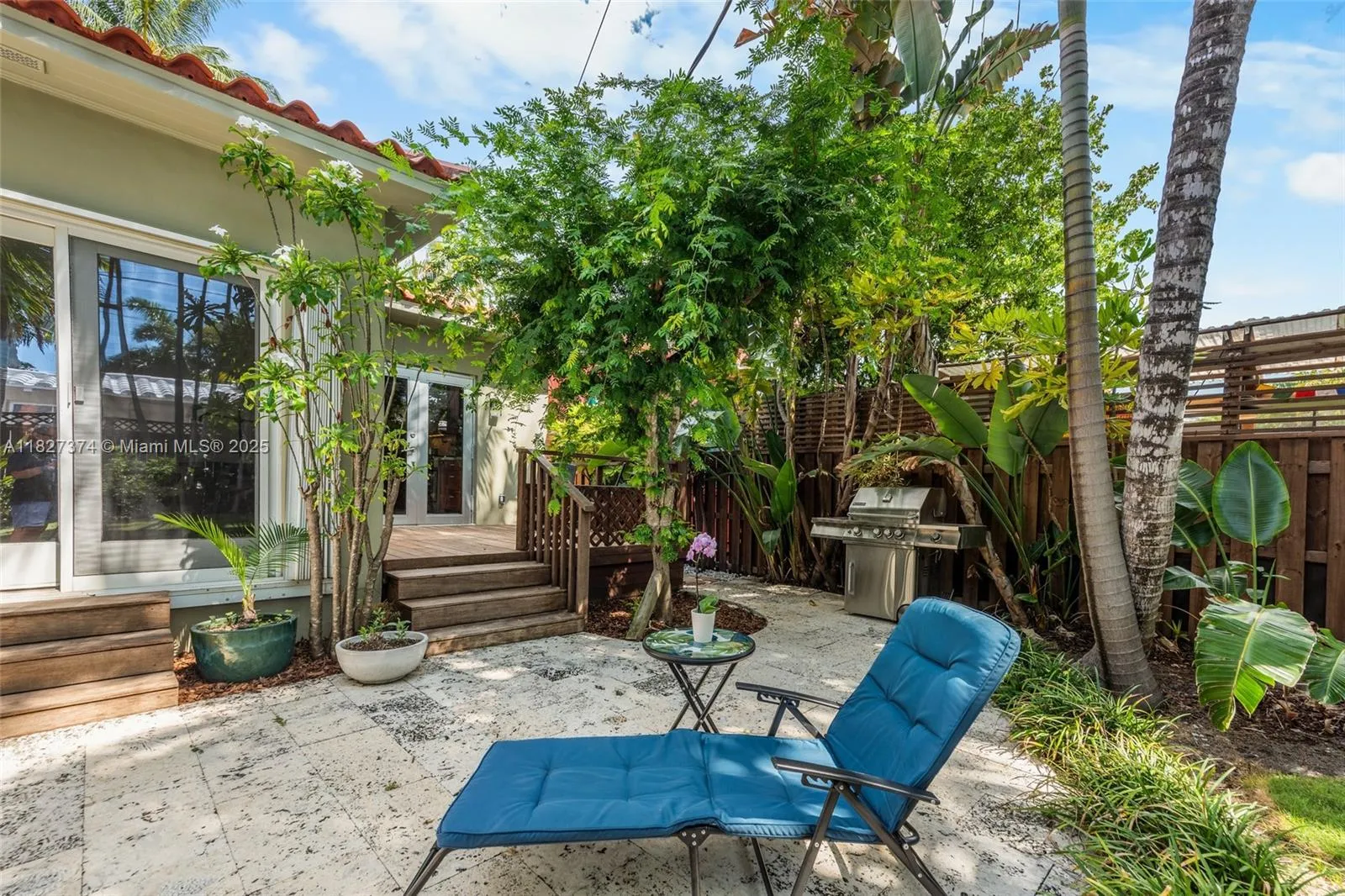 Miami Beach, Florida 33140, United States, 3 Bedrooms Bedrooms, ,2 BathroomsBathrooms,Residential,Active,157016