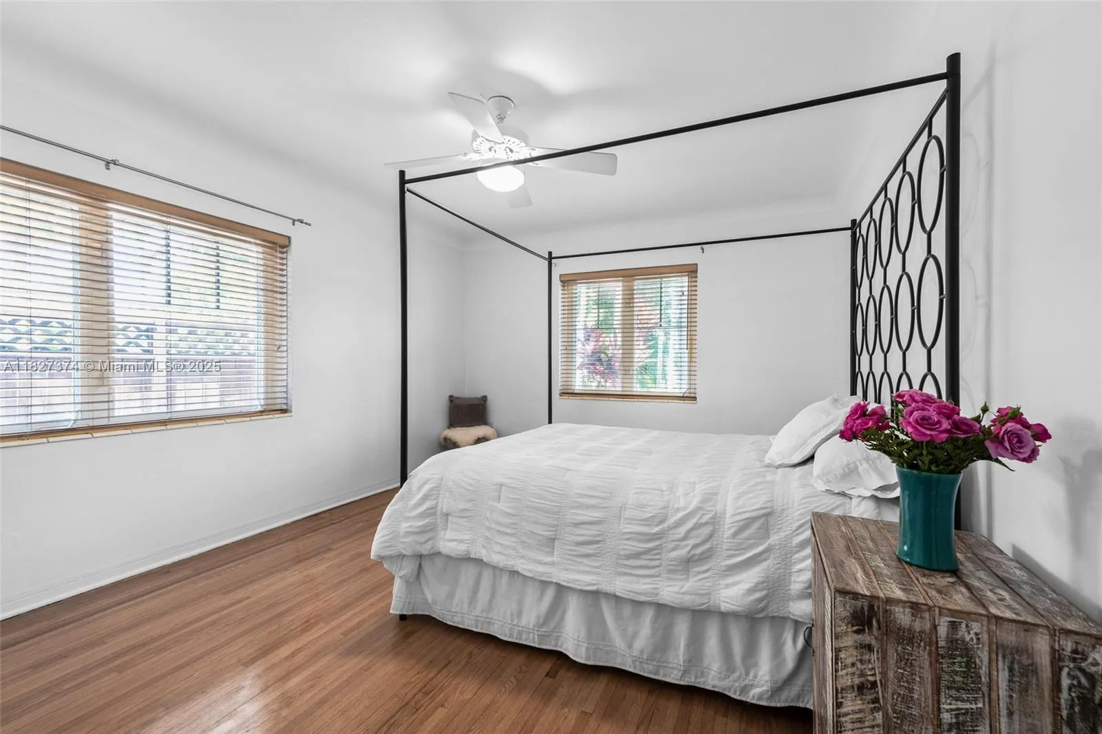 Miami Beach, Florida 33140, United States, 3 Bedrooms Bedrooms, ,2 BathroomsBathrooms,Residential,Active,157016