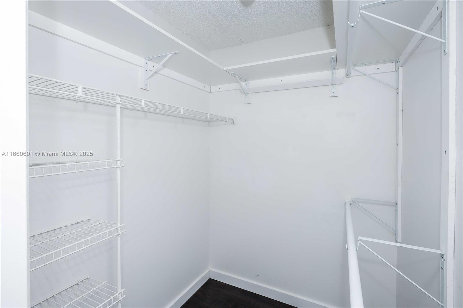 FAIRWAY GREENS CONDO HOME - Residential