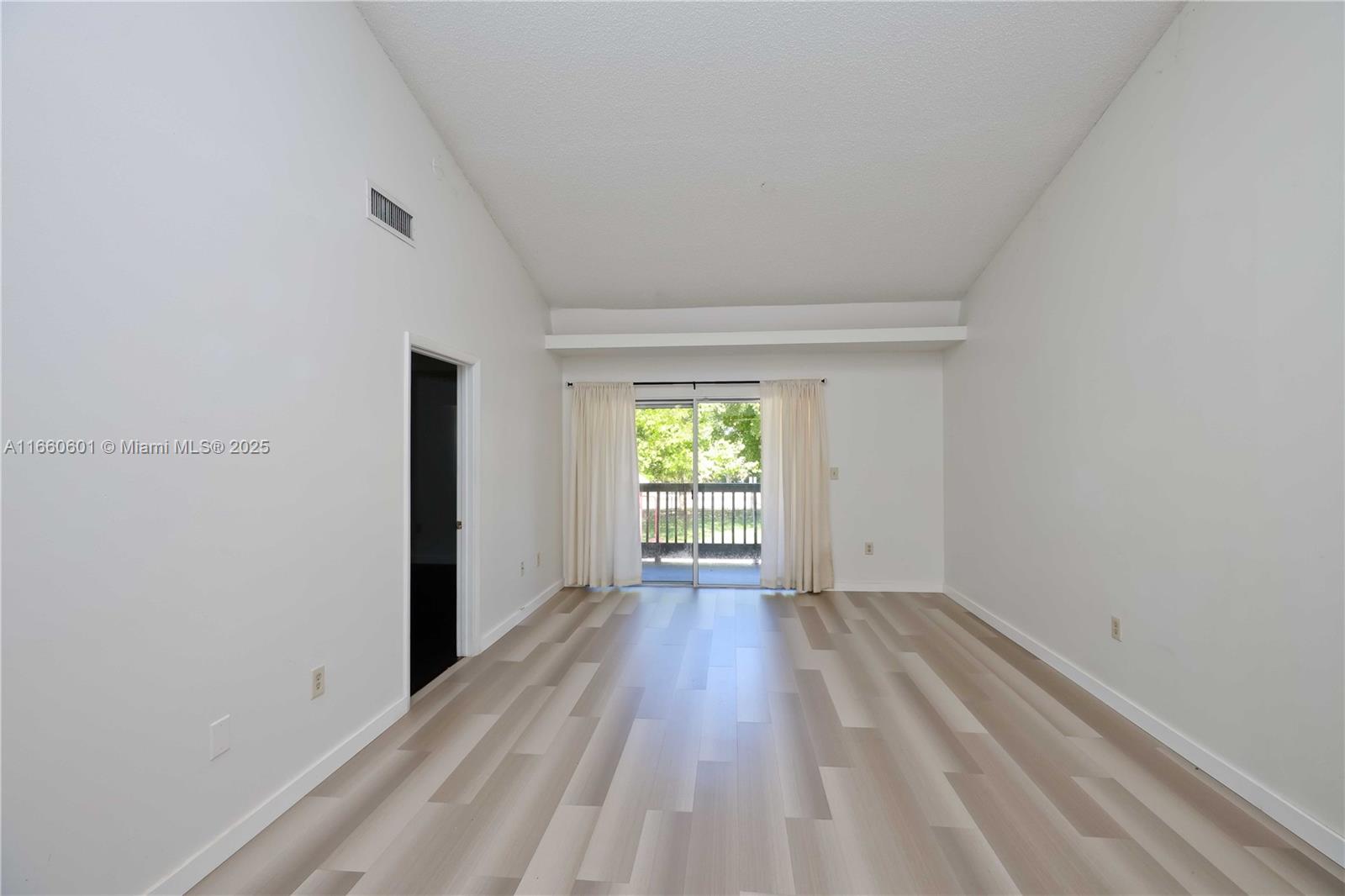 FAIRWAY GREENS CONDO HOME - Residential