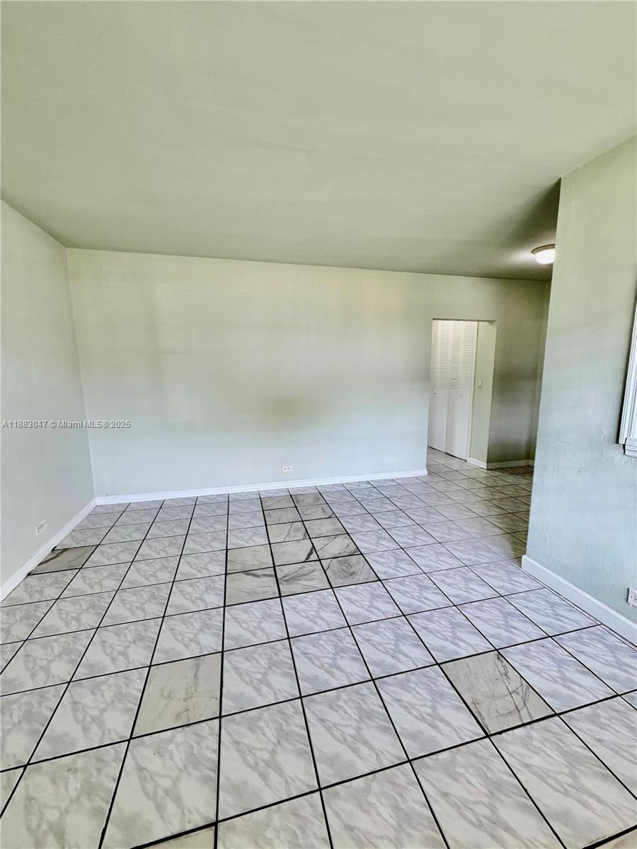 PRESTIGE APTS INC CO-OP - Residential Lease